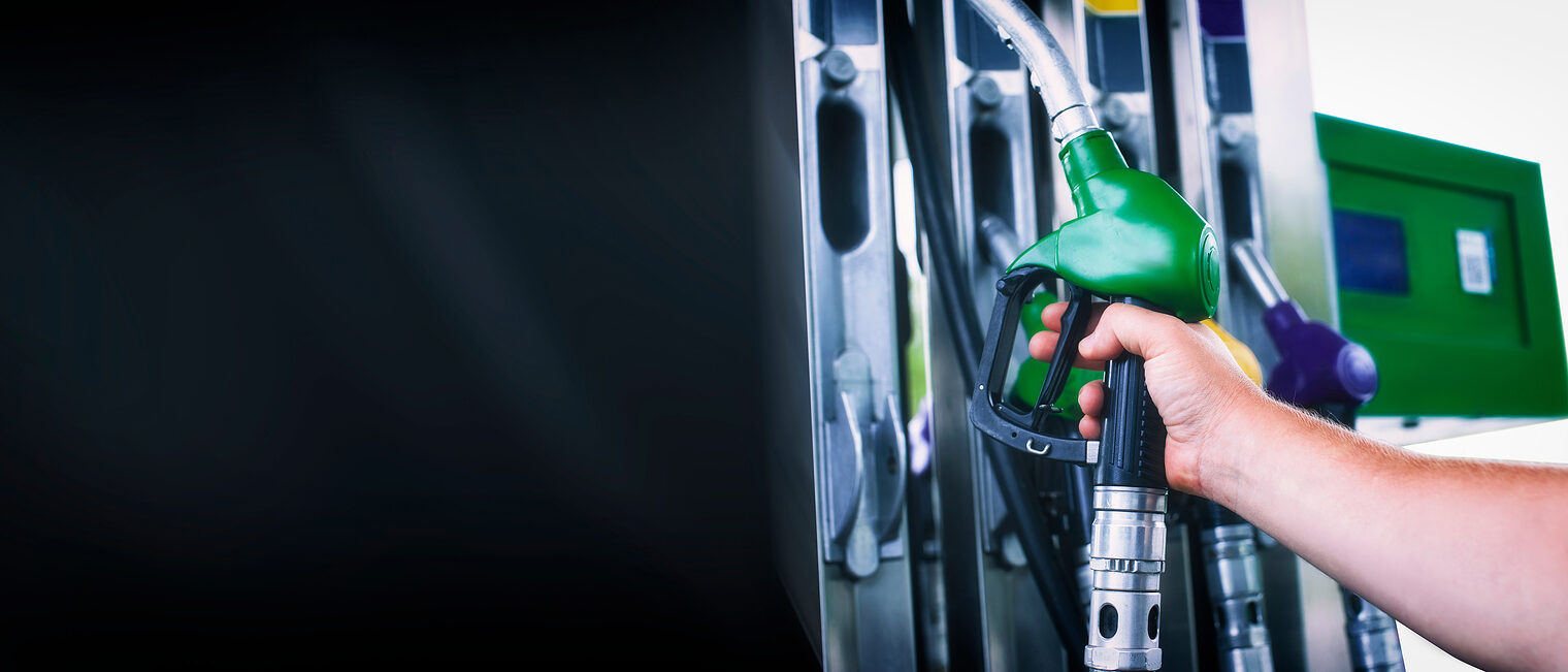 $Man holds a refueling gun in his hand for refueling cars. Gas station with diesel and gasoline fuel close-up Schlagwort(e): station, gas, close, up, hand, people, pumping, gasoline, gun, fuel, car, petrol, background, pump, service, oil, energy, blue, industry, petroleum, close-up, transport, diesel, man, guy, hold, vehicle, refuel, benzine, sign, power, transportation, refueling, gallon, colorful, price, symbol, cost, isolated, economy, barrel, fueling, green, pollution, environment, automotive, shop, truck, auto, eco