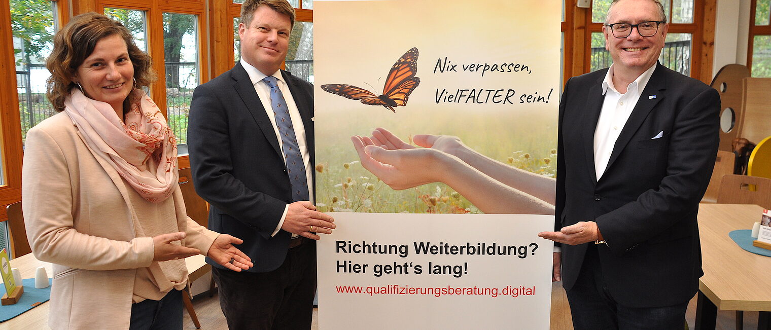Verbundpartner für mehr Qualifizierung in Westmecklenburg: Julia Hünemörder, Guntram Sydow und Siegbert Eisenach (v. l.).