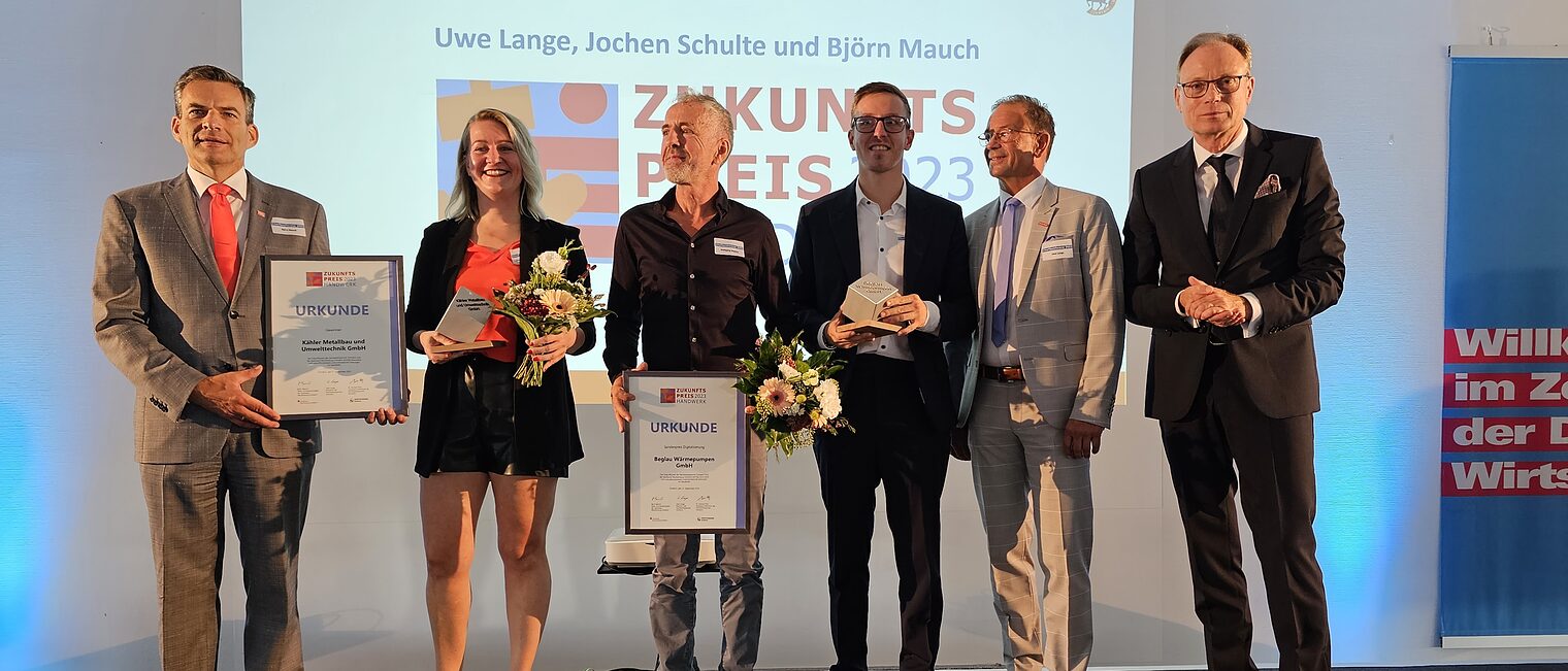  Foto (v.l.): Björn Mauch, Christin Kähler-Lemke, Wolfgang Beglau, Björn Beglau, Uwe Lange und Jochen Schulte.