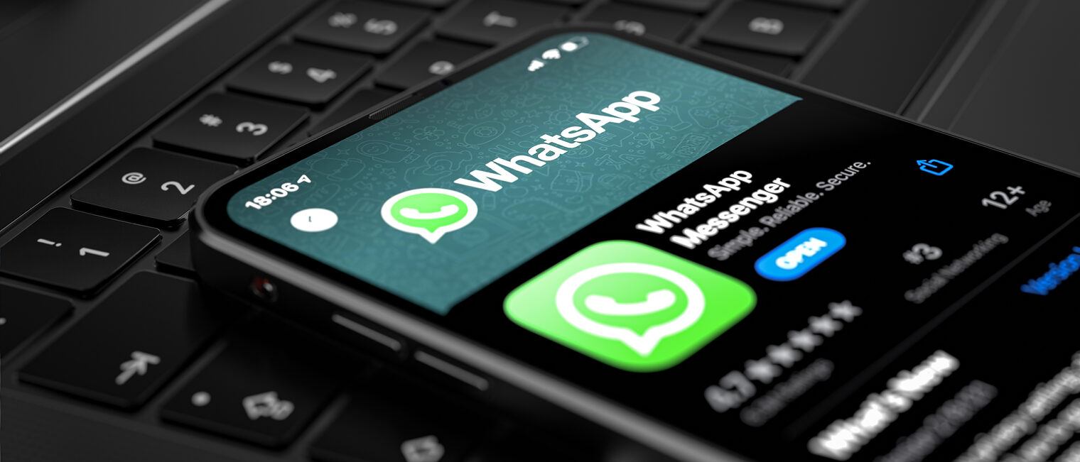 whatsapp, iphone, 12, 11, telephone, social network, social media, apple, macbook, appstore, chat, technology, screen, phone, xs, social, smartphone, app, application, business, button, cell, closeup, communication, concept, device, digital, icon, internet, keyboard, logo, marketing, media, message, messenger, mobile, network, online, pro, smart, software, store, touch, web