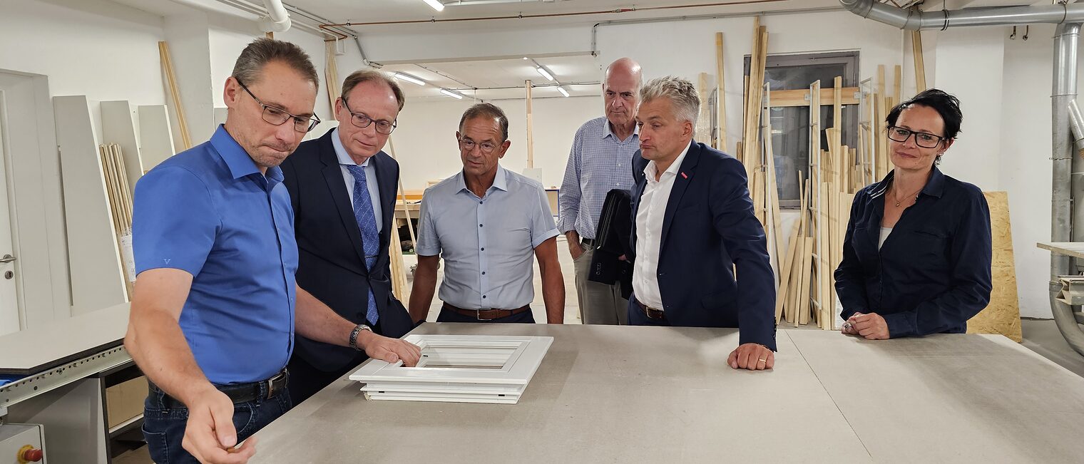 v.li.: Andy Mrowiec, Jochen Schulte, Uwe Lange, Stephan Mücke, Gunnar Pohl und Diana Mrowiec.