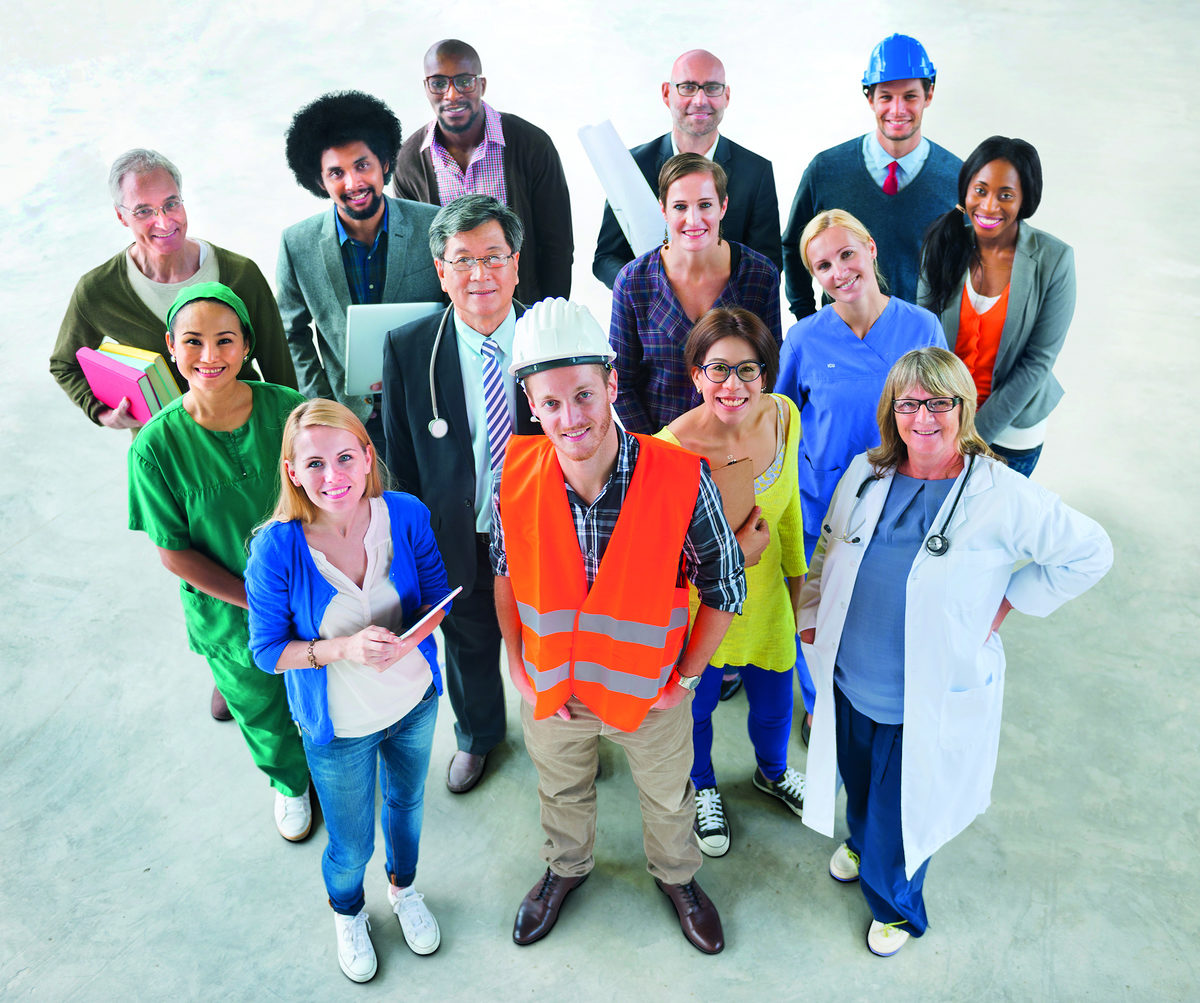 Unterschiedliche Menschen mit unterschiedlichen Jobs Unterschiedliche Menschen mit unterschiedlichen Jobs Schlagwort(e): erwachsen, afrikanisch, asiatin, hintergrund, business, geschaeftsleute, geschaeftsfrauen, gluecklich, kummet, dorf, verschieden, divers, diversity, arzt, ingenieur, ethnisch, ethnicity, sachkenntnis, expressing, full-length, global, gruppe, gluecksgefuehl, international, freisteller, jobs, manual, mature, maenner, multi-ethnic, beruf, occupations, menschen, positivity, professionell, vorgesetzt, laecheln, stehend, student, chirurg, zweisamkeit, einigkeit, variation, verschiedenartig, weiss, frauen, arbeiter, arbeiter, jung